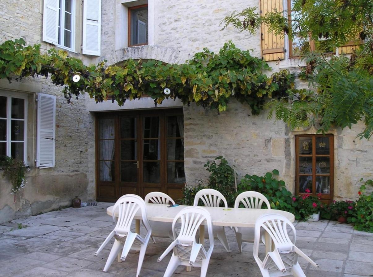 Le Clos Du Merry Joux-la-Ville Εξωτερικό φωτογραφία